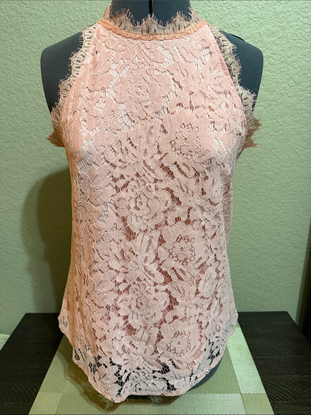 NWT Lace Halter Shell Top - Blush Pink